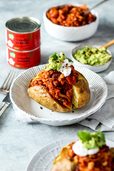 Recipe Ideas: Sriracha Jackfruit Chilli Stuffed Jacket tatoes